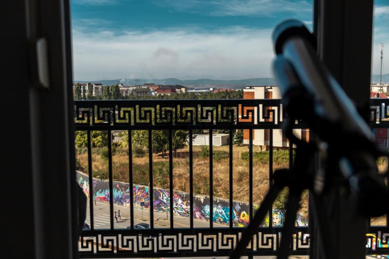 Modern Apartment With A View Feels Like Home Pristina Exterior foto